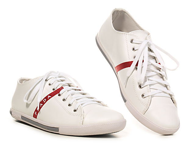 Prada Low Top Shoes-087