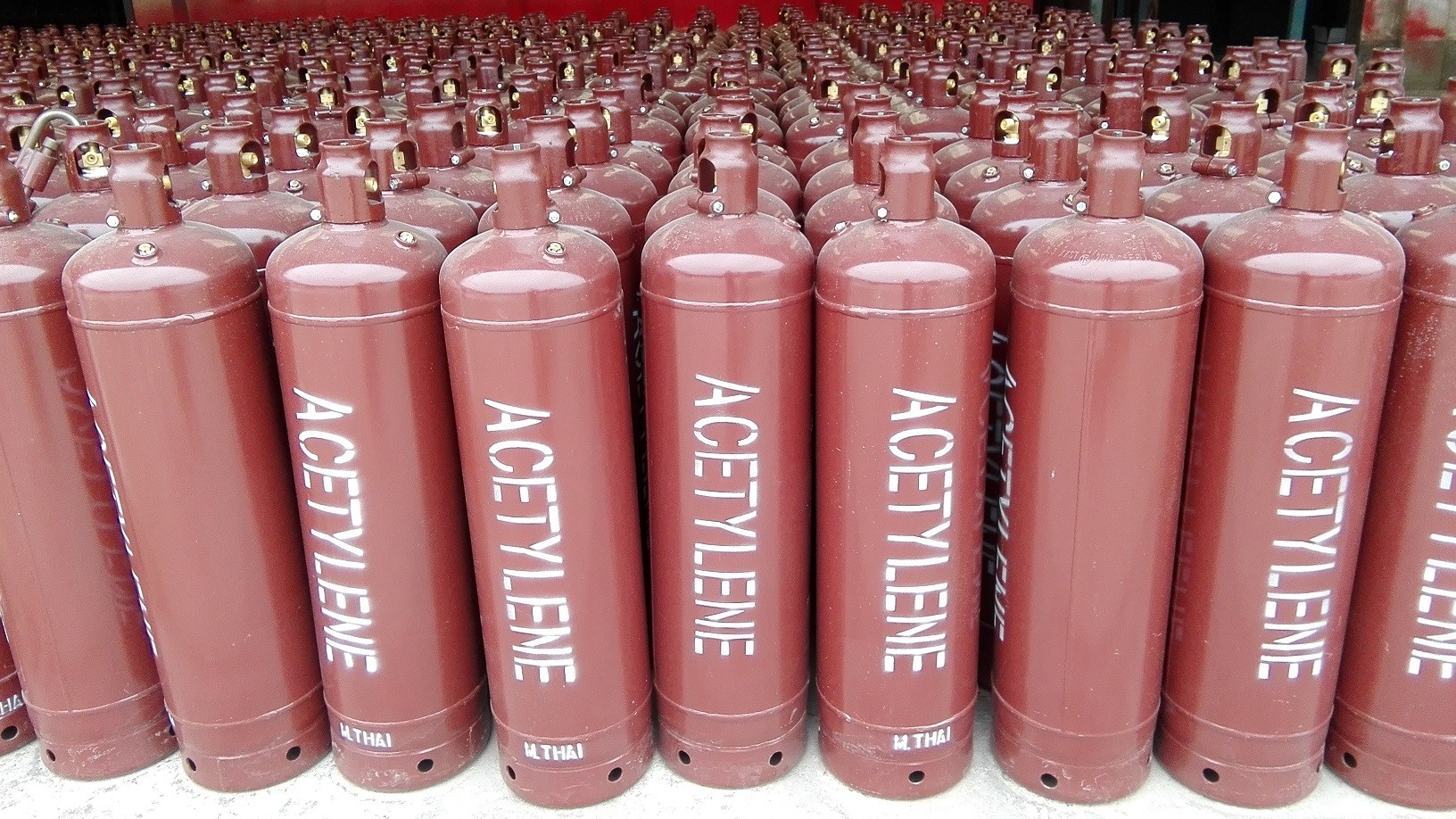acetylene gas cylinder