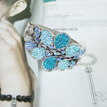[Free Shipping] Leaf Shape  Fashion Alloy Bracelet With Rhinestones