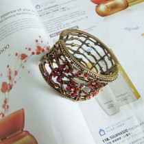 [Free Shipping ]  Hollow-out  Fashion Alloy Bracelet With Rhinestones And Flower Patterns