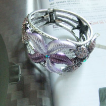 [Free Shipping ]  Hollow-out Fashion Alloy Bracelet With Starfish Patterns