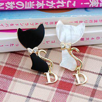 Free shipping  Korean jewelry cute cat flash diamond bow pin brooch  corsage girls