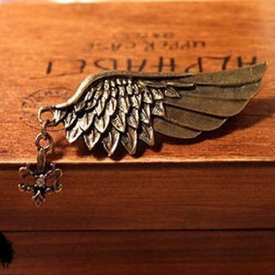 Free shipping The  Korean version of foreign trade high quality of retro fashion Seiko wings brooch