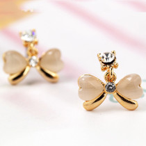 [Free Shipping]   Korean Style  Fresh And Simple Bow Diamond Earrings