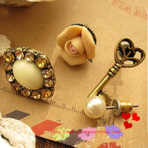 [Free Shipping] European And American  Style Retro Jewelry Asymmetric Key Flower Pearl Earrings