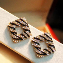 [ Free Shipping] European And American Retro Jewelry Wholesale Diamond Personalized Black Zebra Pattern Square Earrings
