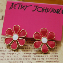 [ Free Shipping] The Minimalist Style Retro Female Models Lucky Red Flower Warrings