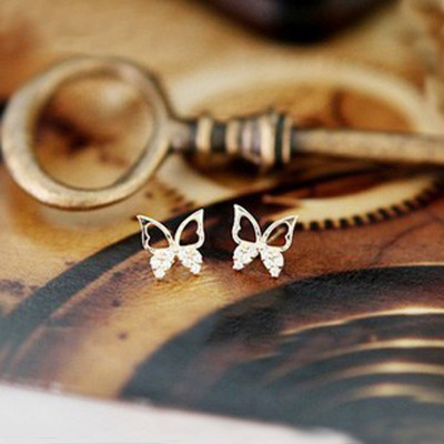 [ Free Shipping] New  Jewelry Hollow Butterfly Diamond The Popular Earrings