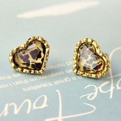[ Free Shipping ] Jewelry Wholesale 2012 The  Retro Leopard Peach Heart Female Earrings