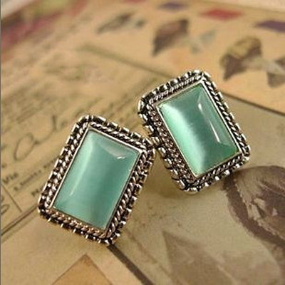 [ Free Shipping ] Jewelry Wholesale European And American Palace Retro Opal To Pure Earrings