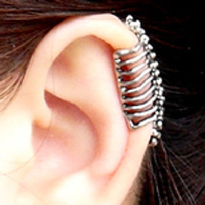 [ Free Shipping ]European And American Jewelry Wholesale  Punk Style Skull Spine Ear Bones Clip Earrings No Pierced Ear Clip