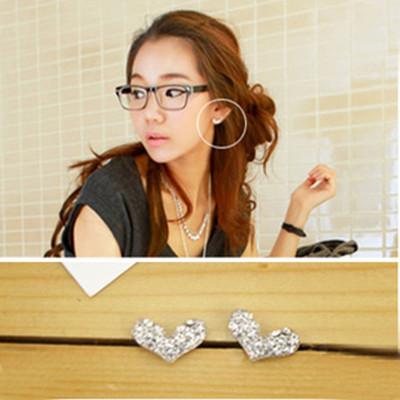 [ Free Shipping ] Jewelry Wholesale The New Gold Heart-shaped Love Full Diamond Ladies Earrings