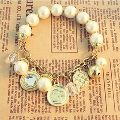 [Free Shipping]HL02001 Korean jewelry multi-element pendants queen like moon star pearl stretch bracelet 49g