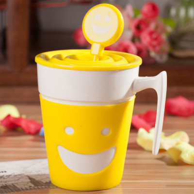 Creative Cartoon Ceramic Mug Cup Lid With Spoon Four-color Optional