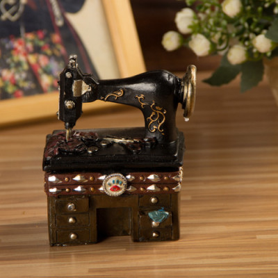 Nostalgic Ornaments Retro Sewing Machine Jewelry Box