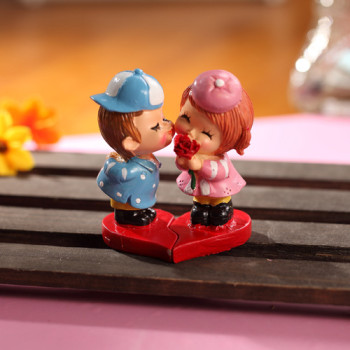 the small ornaments Piece of the zakka groceries sweet couple series desktop decoration / resin doll