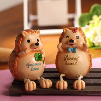 zakka grocery hedgehog couples piggy bank Desktop Decoration / the resin dolls Piece selling