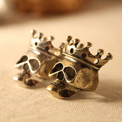 [Free Shipping]M40057 jewelry wholesale European and American retro crown skull ring couple ring 11g Special