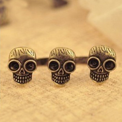 [Free Shipping]The M40040 jewelry wholesale European and American jewelry retro double ring Skull Personalized Ring Ring 13g