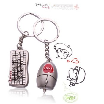 Free shipping Gift character keyboard and mouse lovers Keychain simulation Keychain