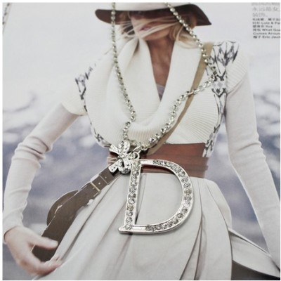 Free shipping Fashion gift full drill letter D Bow Necklace popular hot sweater chain