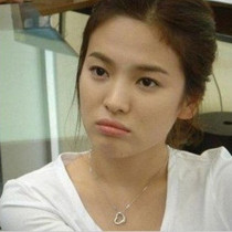 [Free Shipping]HL19507 Korean jewelry Song Hye Kyo [Full House] classic hollow hearts necklace 5g