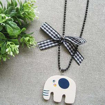 [Free Shipping]HL02207 wild jewelry Korean wooden elephant Scotland butterfly knot necklace sweater chain 12g