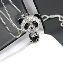 [Free Shipping]HL25807 Korean jewelry wholesale long section of drill flash the bulk of the panda pendant long necklace sweater chain 20g