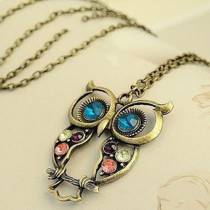 [Free Shipping]The HL32607 European and American retro color embedded drill hollow carved cute owl necklace sweater chain 25g
