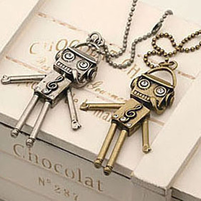 [Free Shipping]HL13107 Korean jewelry retro style notes diamond bronze robot necklace / sweater chain 27g