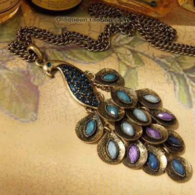 [Free Shipping]HL04507 Europe and the United States foreign trade jewelry jewels peacock retro necklace sweater chain 2012 explosion models 20g