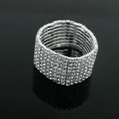 [Free Shipping]  Diamond bracelet / Rhinestone