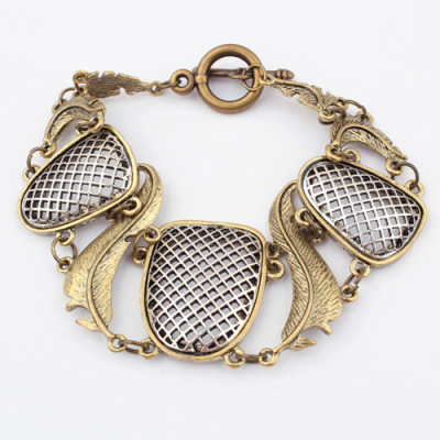 [Free Shipping]European and American retro delicate openwork leaves bracelet
