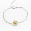 [Free Shipping]Temperament small the Zou daisy bracelet