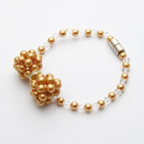 [Free Shipping] Jewelry bracelets - beaded bow pearl bracelet four-color