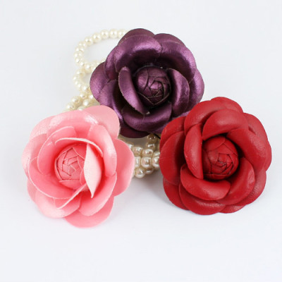 [Free Shipping] Bracelet - pearl rose flowers (color random)