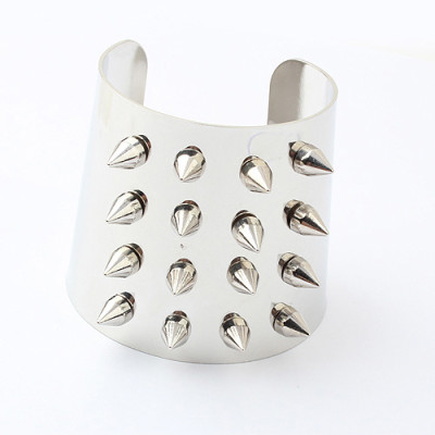 [Free Shipping] Exaggerated The Trend In Europe And America Studs Wide Metal Texture Cuff Bracelet