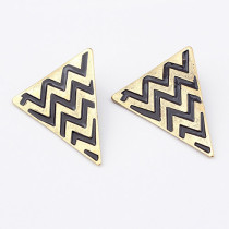 [Free Shipping] Europe and the United States exaggerated triangular retro corrugated earrings