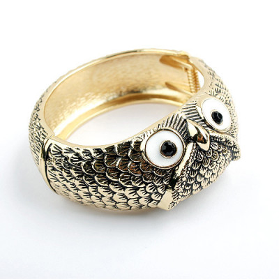 [Free Shipping]Temperament Owl Bracelet Wrist Bracelet (Gold Edition)