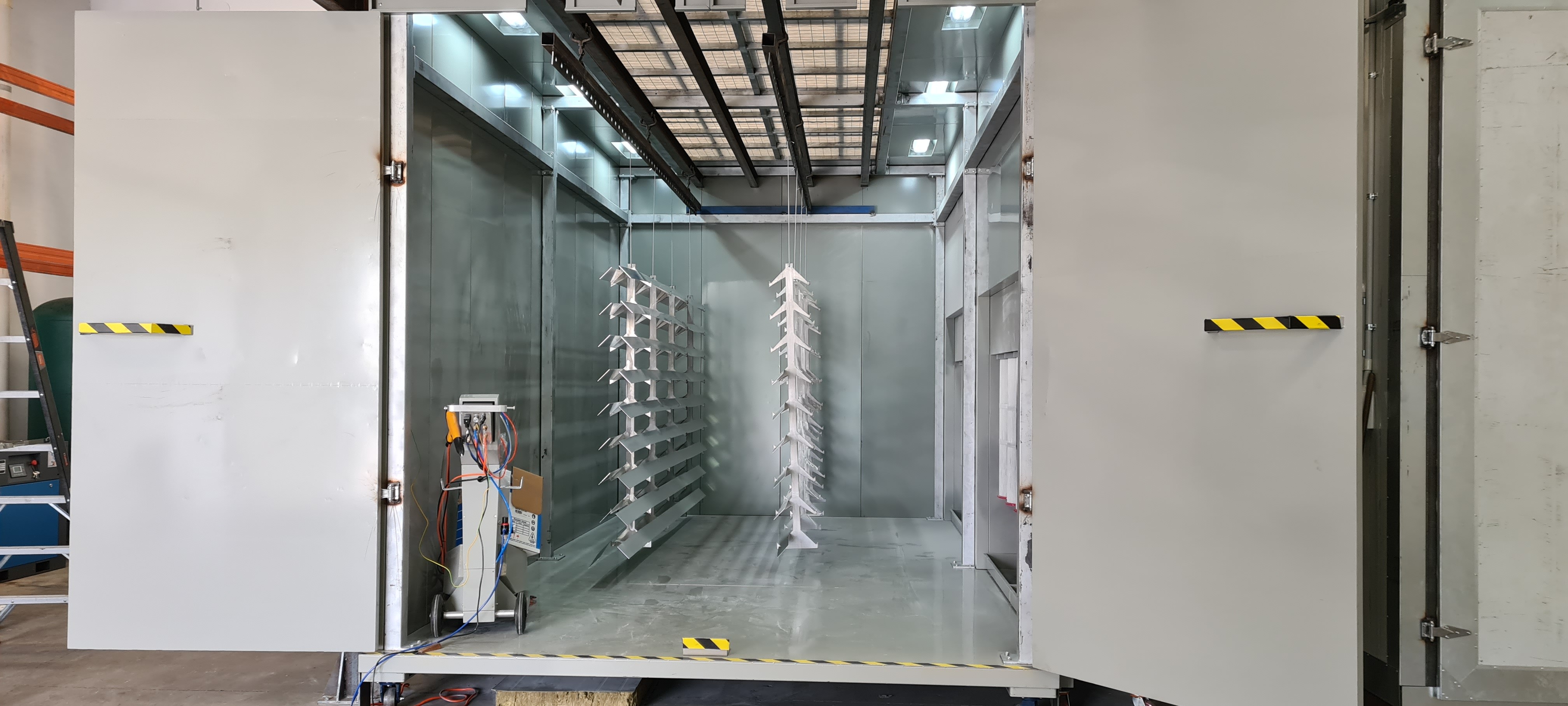 Walk in Manual Powder Coating Line for Australian Client