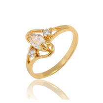 J0921 18ct Gold Plated Ring Made With Zirconia