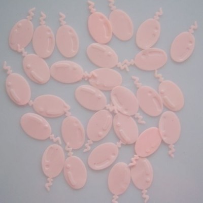 Pink ballon shape table confetti for wedding decoration
