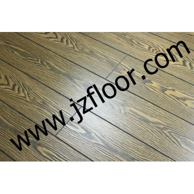 Oak : Imitaiting real wood Laminated Flooring
