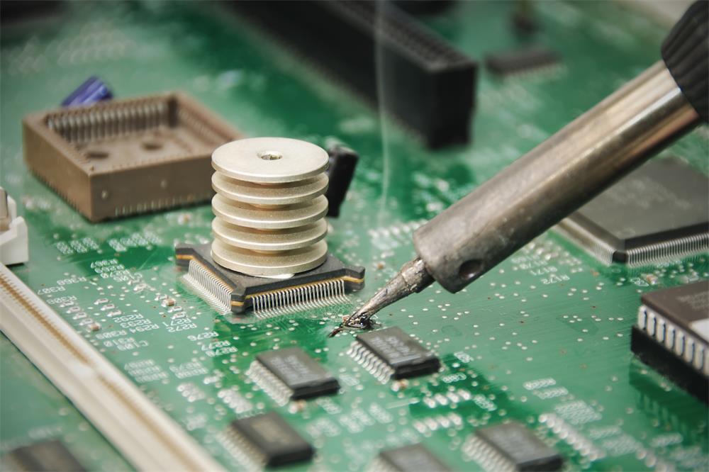 the soldering process of printed circuit boards
