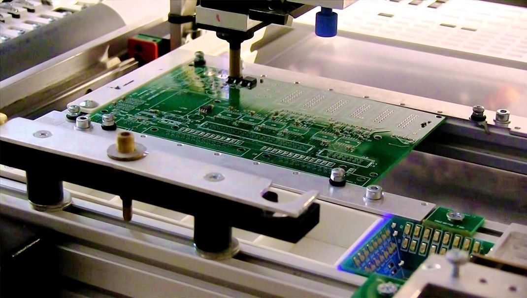  the shearing and sawing methods of printed circuit boards