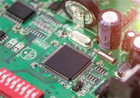 How Are the Leads of Printed Circuit Board Components Formed?