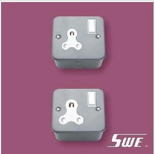 Switched BS 546 Socket (M Range)