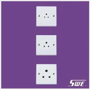 Unswitched BS 546 Socket (N Range)