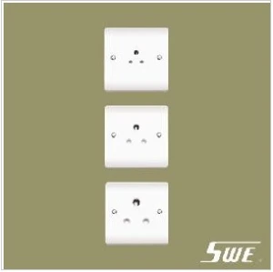 Unswitched BS 546 Socket (V Range)
