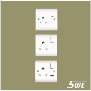 Switched BS 546 Socket (V Range)